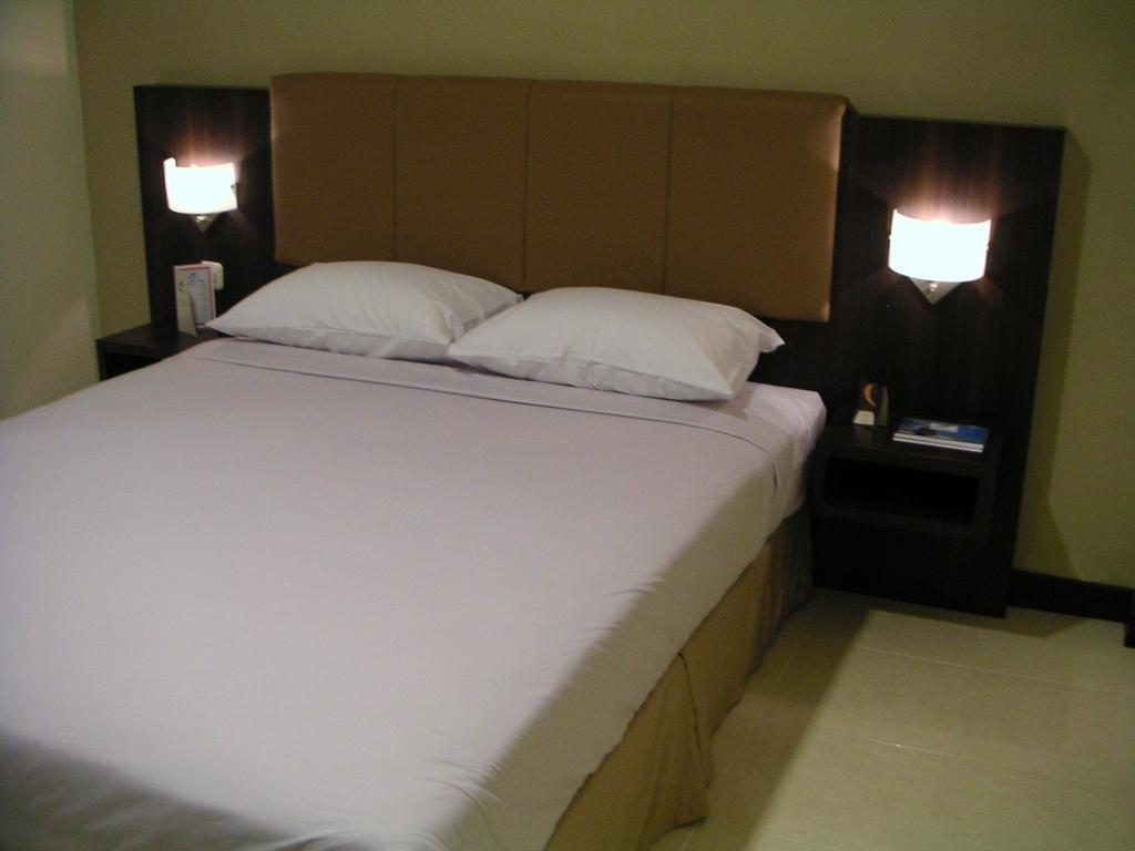 סורונג Royal Mamberamo Hotel חדר תמונה