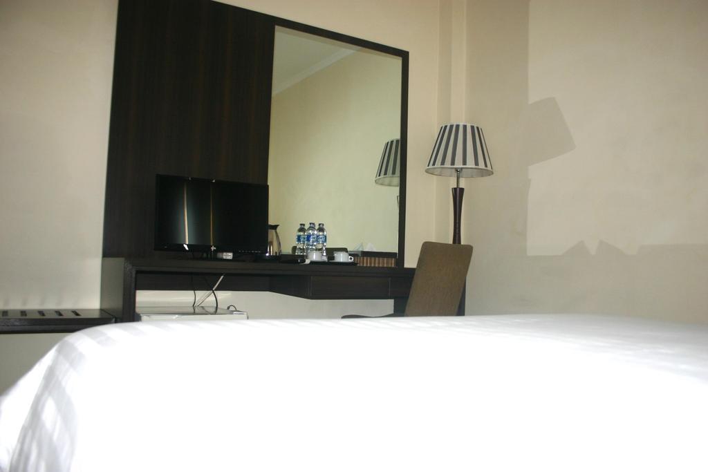 סורונג Royal Mamberamo Hotel חדר תמונה