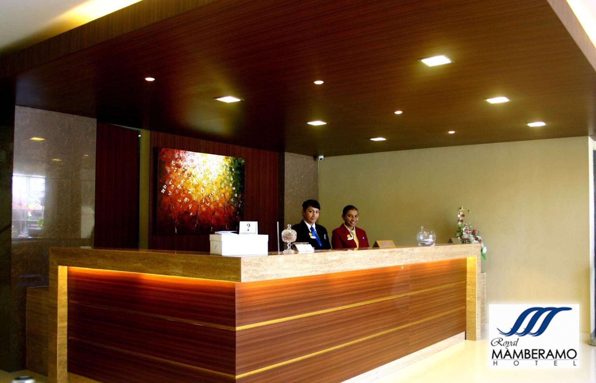 סורונג Royal Mamberamo Hotel מראה חיצוני תמונה