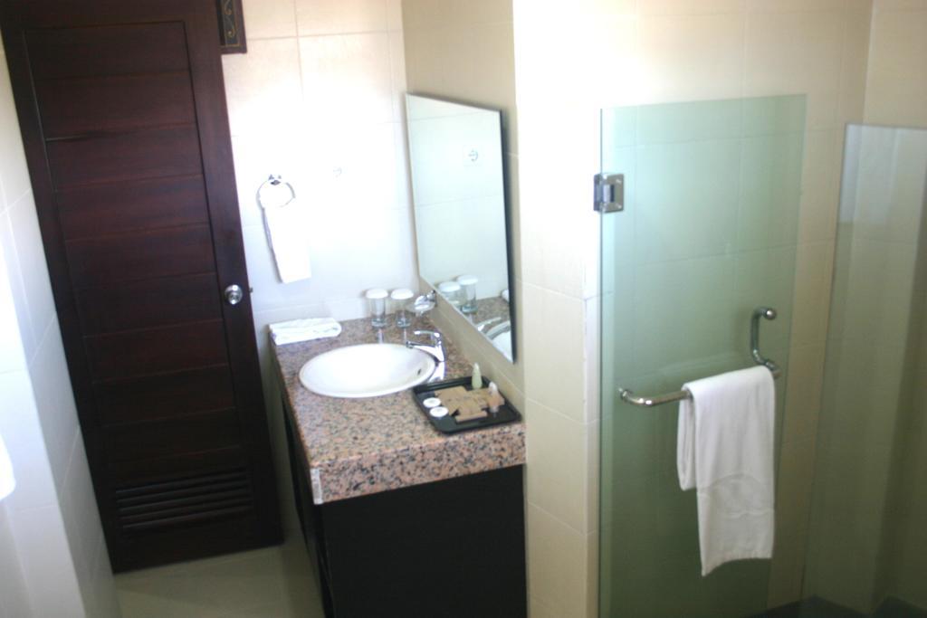 סורונג Royal Mamberamo Hotel חדר תמונה