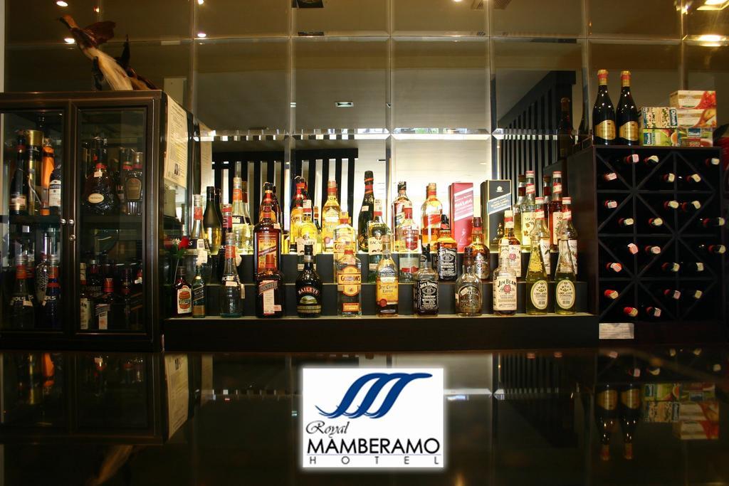 סורונג Royal Mamberamo Hotel מראה חיצוני תמונה
